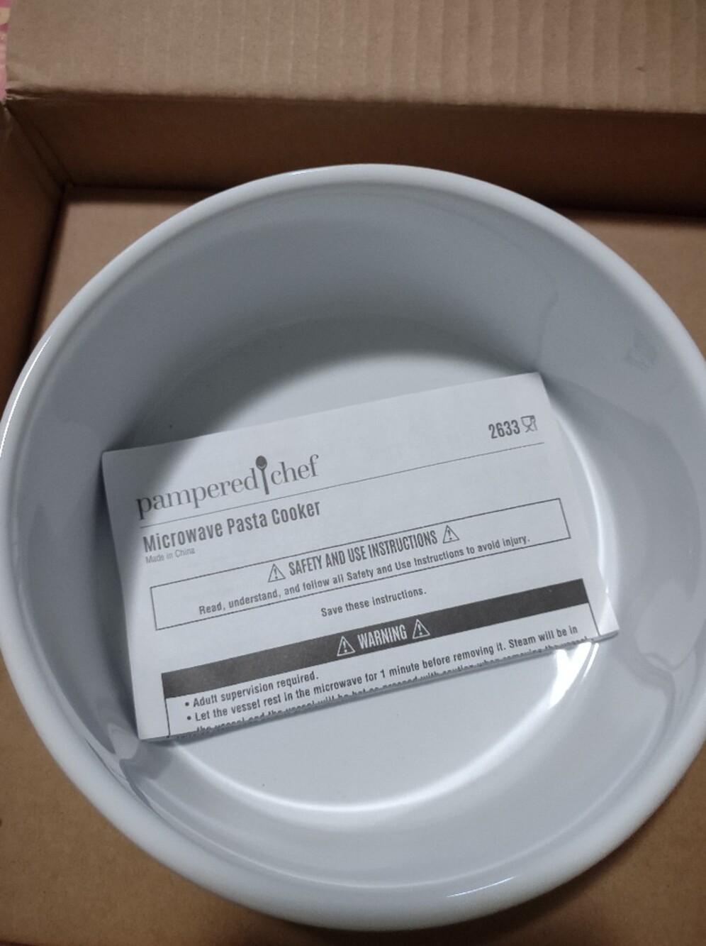 Pampered Chef White Microwave Pasta Cooker Bowl